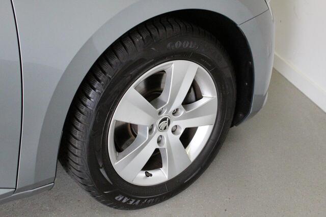 Skoda SUPERB Combi 1.5 TSI ACT Business Edition | STOEL-VERW | LMV | PDC-A | NAVIGATIE | DAB-RADIO | CARPLAY | CRUISE | LED |