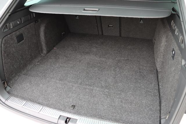 Skoda SUPERB Combi 1.4 TSI Laurin & Klement 218pk DSG6