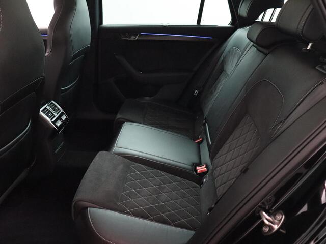 Skoda SUPERB Combi 1.4 TSI iV Sportline Business | ZEER COMPLEET | Trekhaak | Pano | ACC | 360° Camera!