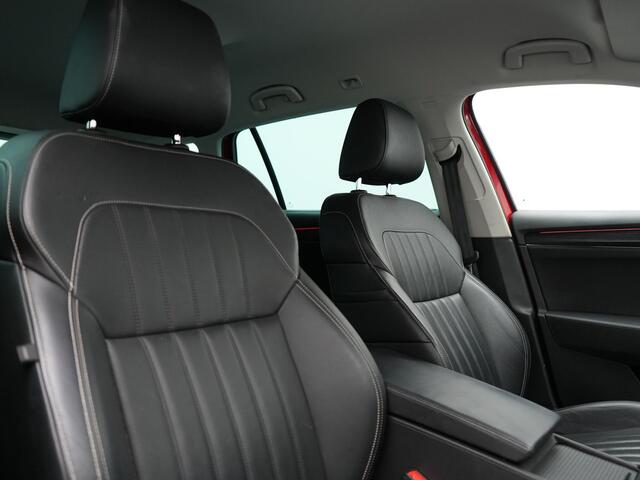 Skoda SUPERB Combi 1.4 TSI iV Business Edition PHEV 218pk Dealer O.H. | Trekhaak Af Fabriek | Adaptive Cruise | 360 Camera | Canton Audio | Lederen Sportstoelen Massage & Ventilatie & Memory | Sfeerverlichting | Stoelen & Stuur Verwarmd | Keyless | Plug In Hybrid