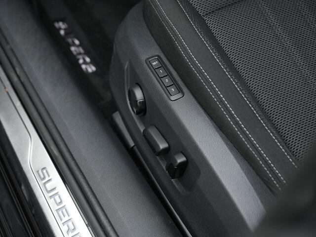 Skoda SUPERB 1.4 TSI iV 218 pk Style | Trekhaak | Geheugenstoelen | Matrix LED | Achteruitrijcamera