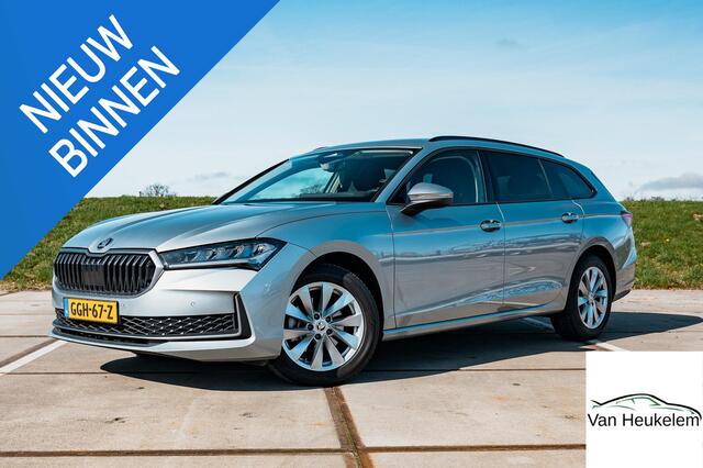 Skoda SUPERB Combi 1.5 TSI MHEV First Edition | TREKHAAK | CAMERA | LED | ALL SEASON BANDEN