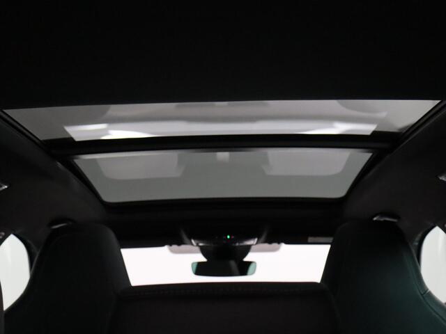 Skoda SUPERB Combi 1.4 TSI iV Sportline Business | Trekhaak | ACC | Camera | Elektrisch Panoramadak!