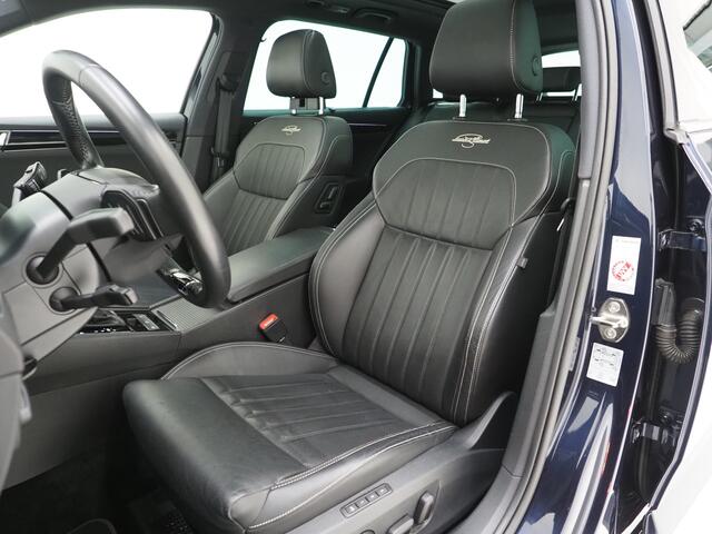 Skoda SUPERB Combi 1.4 TSI iV Laurin & Klement | Panoramadak | Canton | Trekhaak | Leder | 360 | Keyless | Adaptive Cruise | Carplay