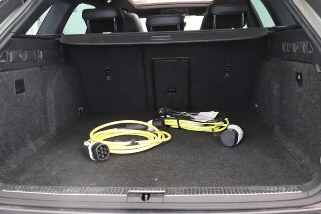 Skoda SUPERB Combi 1.4 TSI iV Sportline Business | Panoramadak | SSoH 94,9 % | Camera | Matrix LED | Elektr achterklep | Navigatie |