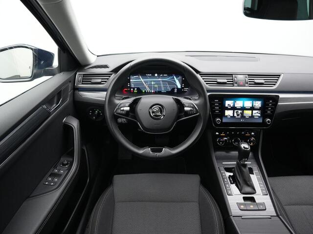 Skoda SUPERB 1.4 TSI iV 218 pk Style | Panoramadak | Trekhaak | Geheugenstoel | Adaptief onderstel | Matrix LED | Stuur-/achterbankverwarming