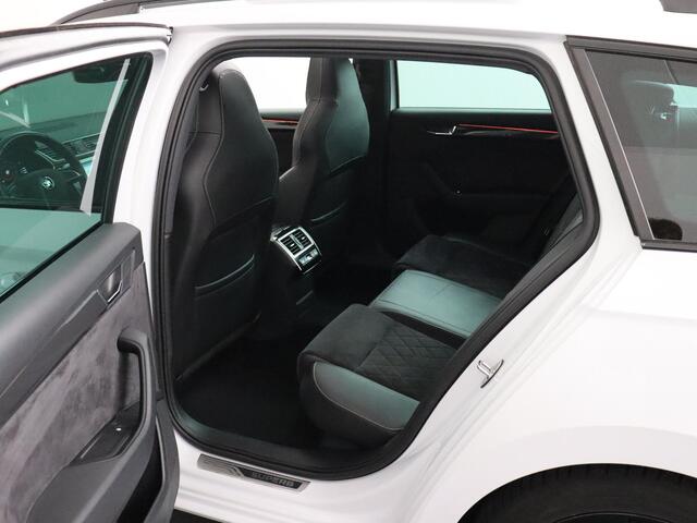 Skoda SUPERB Combi 1.5 TSI ACT Sportline Business VOL! | ACC | Navigatie | Elektrisch Panoramadak | Trekhaak!