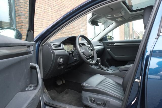 Skoda SUPERB Combi iV | Panoramadak | Trekhaak | Leder | Camera