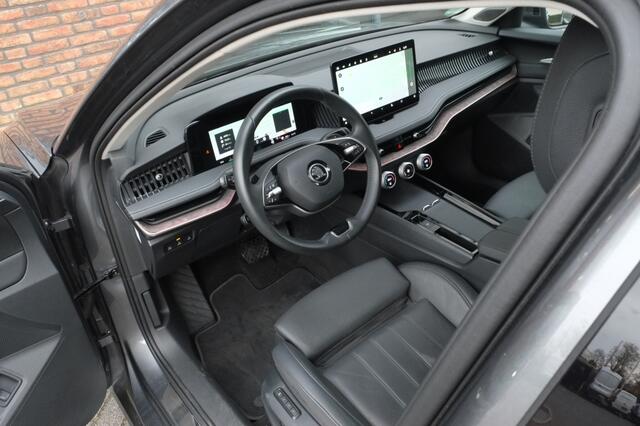 Skoda SUPERB Combi 1.5 TSI iV 150kW L&K | Panoramadak | Trekhaak | Leder | ACC