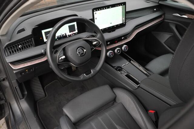 Skoda SUPERB Combi 1.5 TSI iV 150kW L&K | Panoramadak | Trekhaak | Leder | ACC