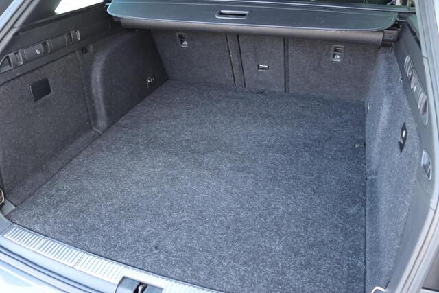 Skoda SUPERB Combi 1.4 TSI iV Sportline Business 218pk DSG6 | Memory | Trekhaak | 360