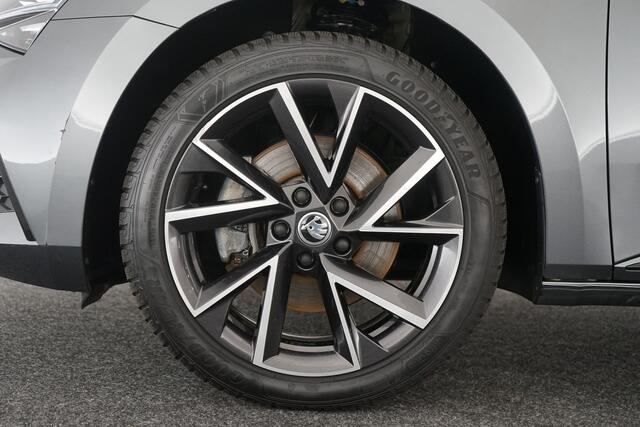 Skoda SUPERB Combi 1.4 TSI iV Sportline Business