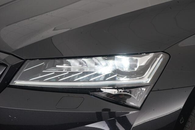 Skoda SUPERB Combi 1.4 TSI iV Sportline Business