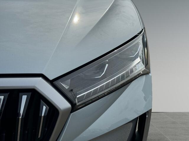 Skoda SUPERB 1.5 150pk TSI MHEV First Edition Winterpakket | Lichtmetalen velgen 19" Veritate zilver | Stoelventilatie en massagefunctie vóór