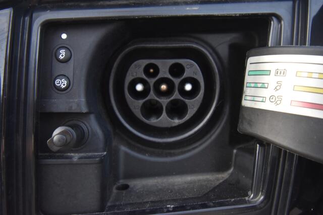 Skoda SUPERB Combi 1.4 TSI iV Business Edition Plus , CLIMATR , NAVI , VIRTUAL COCKPIT , LED KOPL , PDC V+A ,