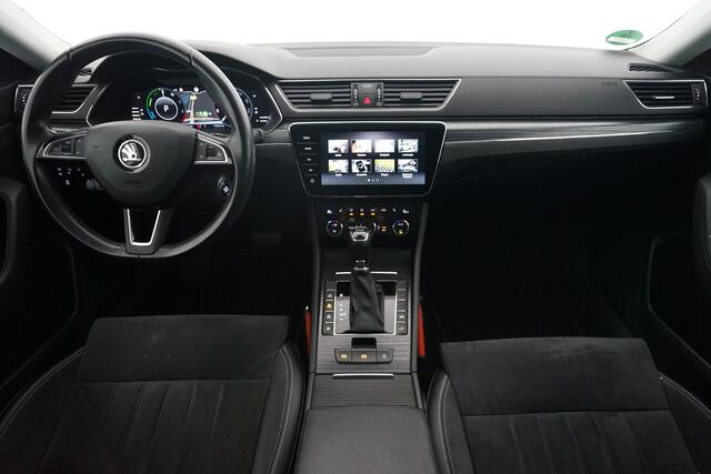 Skoda SUPERB Combi 1.4 TSI iV Business Edition Plus