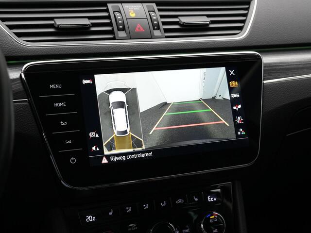 Skoda SUPERB 1.4 TSI iV 218 pk Style | Panoramadak | Trekhaak | Navigatie Columbus | Geheugenstoel | Matrix LED | 360 Camera | Adaptief onderstel