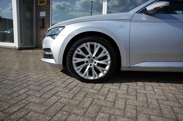 Skoda SUPERB 1.4 TSI IV Sportline/LaurinenKlement/ Pano,Leer,Navi,Camera