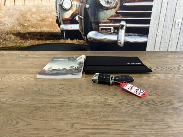 Skoda SUPERB 1.4 TSI iV 1e EIGENAAR PHEV TREKHAAK VIRTUAL COCKPIT CRUISE CAMERA MEMORY STOEL LED NAVI ECC