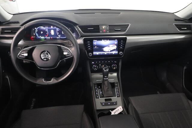 Skoda SUPERB Combi 1.4 TSI iV Business Edition Plus | Panoramadak | Memory | LED koplampen | Camera |