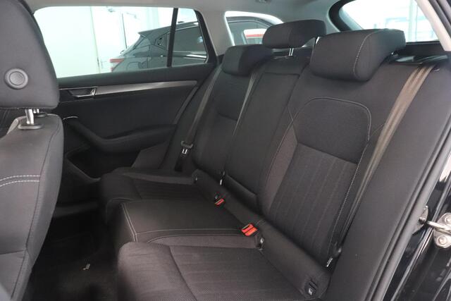 Skoda SUPERB Combi 1.4 TSI iV Business Edition Plus | Panoramadak | Memory | LED koplampen | Camera |