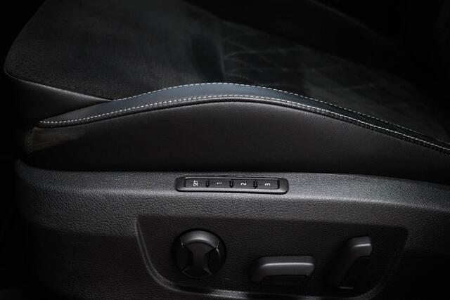 Skoda SUPERB Combi 1.4 TSI iV Business Edition | SOH 96% | VIRTUAL COCKPIT | STUURVERWARMING | PANORAMADAK | TREKHAAK | 19"