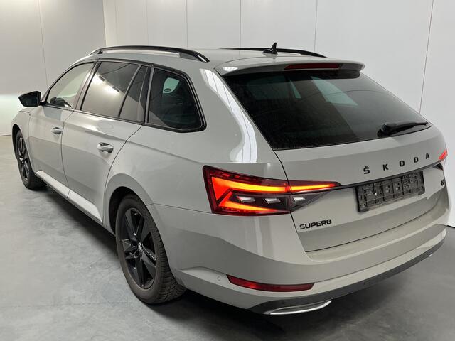 Skoda SUPERB Combi 1.4 TSI iV Sportline / AUTOMAAT/ DCC/ TREKHAAK/ STUUR+STOELVERWARM./ MEMORY SEAT/ DODEHOEK/ PARK.SENSOR.V+A/ CAMERA/ SMARTLINK/ ACC/ KEYLESS/ ELEK.ACHTERKLEP/ DAB/ NAVI/ CLIMA/ LED/ 19'' LMV