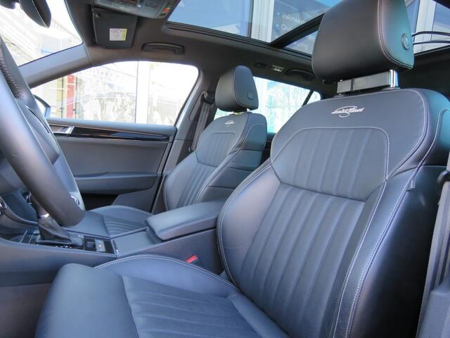 Skoda SUPERB 1.4 TSI IV LaurinenKlement / Pano / Trekhaak / Leder / Veel opties! / BOVAG garantie