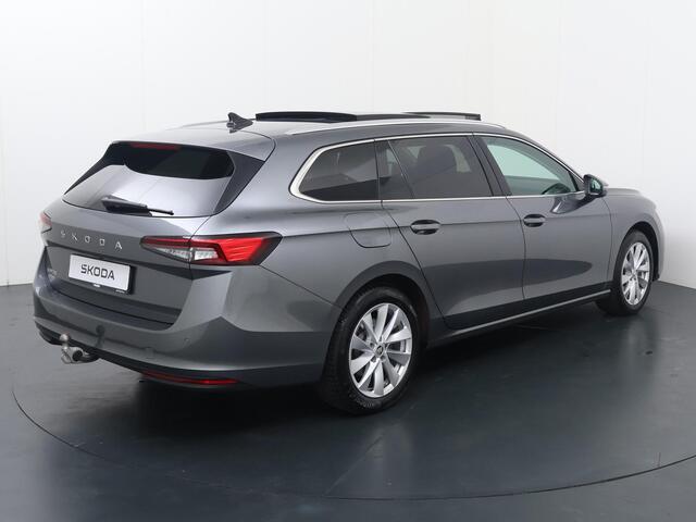 Skoda SUPERB Combi 1.5 TSI MHEV First Edition | 150 PK | Automaat | Trekhaak wegklapbaar | Panoramadak | Apple Carplay/Android Auto |