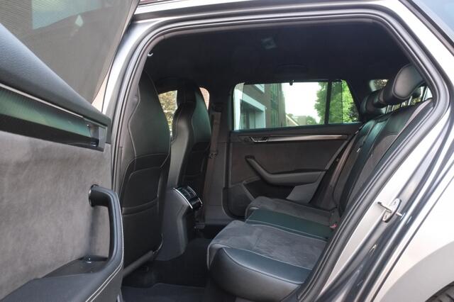 Skoda SUPERB Combi Sportline iV | Trekhaak | El stoelen | 360 Camera |