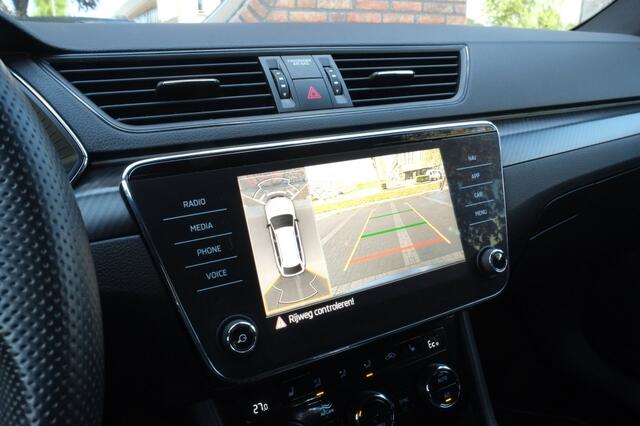 Skoda SUPERB Combi Sportline iV | Trekhaak | El stoelen | 360 Camera |