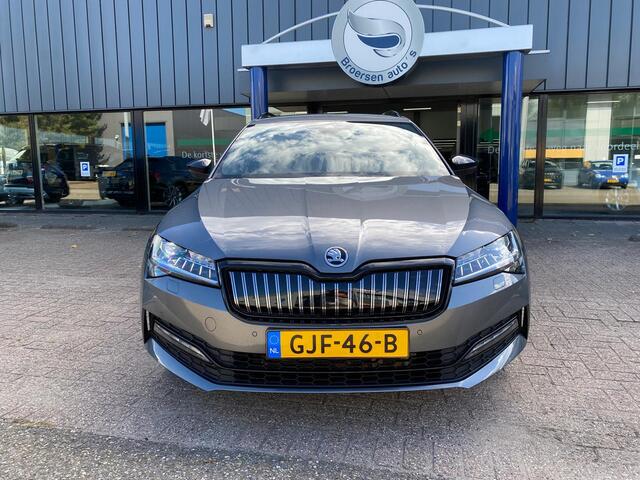 Skoda SUPERB Combi 1.4 TSI PHEV 217pk DSG-6 Sportline Business met Stoelv, Ca