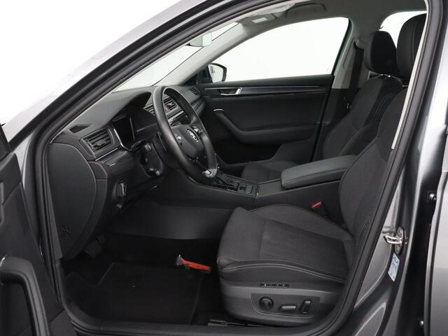 Skoda SUPERB 1.4 TSI iV Business Edition Plus | SOH 90,1% | Trekhaak | Stoelverwarming | Adaptive cruise | Carplay | Camera | Achterbankverwarming | Navigatie | Keyless | Side Assist | Full LED | PHEV | Plug In