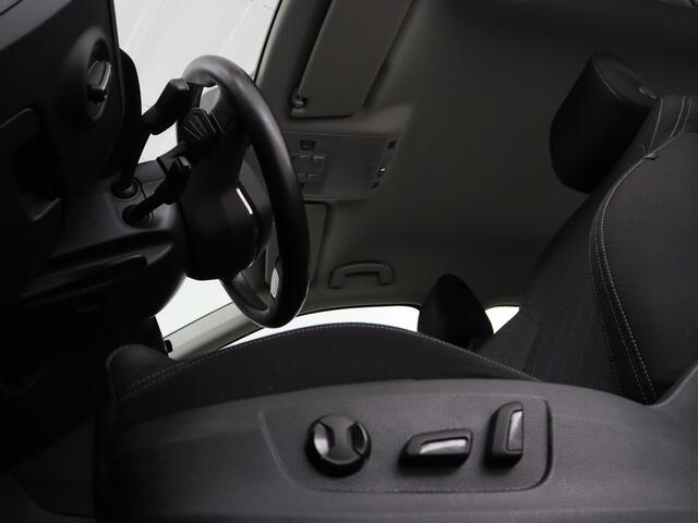 Skoda SUPERB 1.4 TSI iV Business Edition Plus | SOH 90,1% | Trekhaak | Stoelverwarming | Adaptive cruise | Carplay | Camera | Achterbankverwarming | Navigatie | Keyless | Side Assist | Full LED | PHEV | Plug In