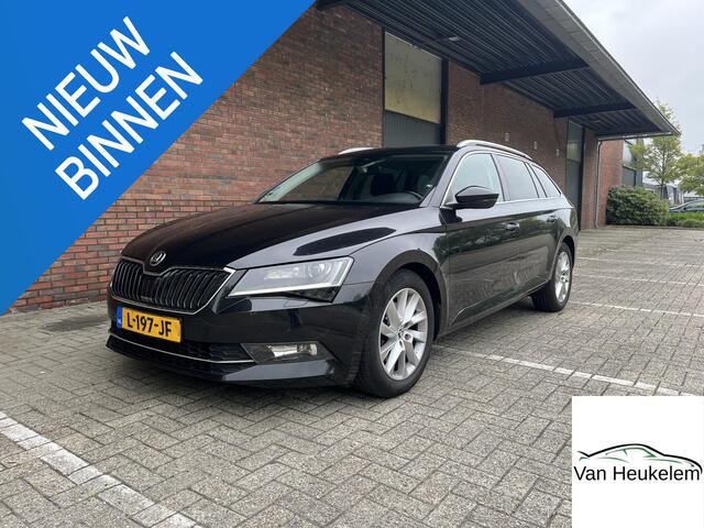 Skoda SUPERB Combi 1.8 TSI Style Business | TREKHAAK 1800 KG | ADAPTIVE CRUISE