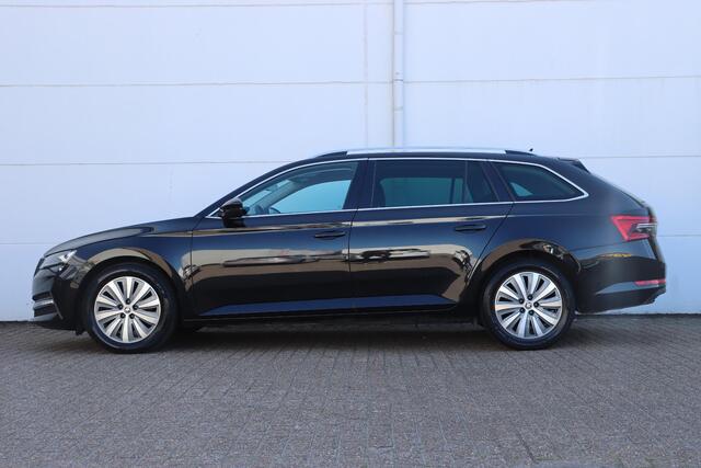 Skoda SUPERB Combi 1.4 eHybrid Style 218pk DSG6 | SOH 93,1% | Memory | Stoel- en Stuurverwarming | Verwarmde achterbank