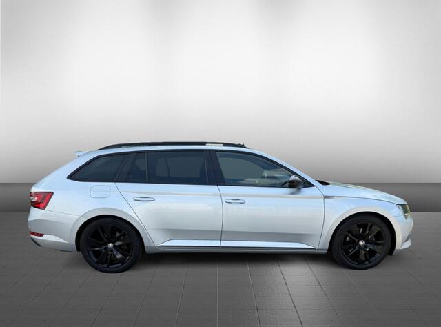 Skoda SUPERB sportline Apple carplay led verl.