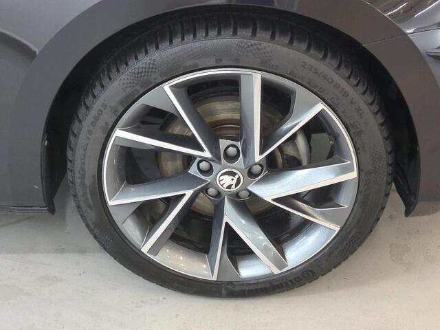 Skoda SUPERB Combi 1.4 TSI 218pk iV Sportline Business / Panoramadak / LED / Navigatie / Achteruitrij Camera / Elec. Achterklep / Memory Seats / 19''LMV
