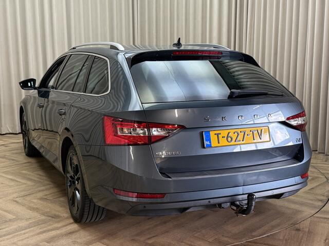 Skoda SUPERB Combi 1.4 TSI iV Carplay / 18'' LMV / Trekhaak / Adaptive Cruise / LED / Navigatie / PDC V&A