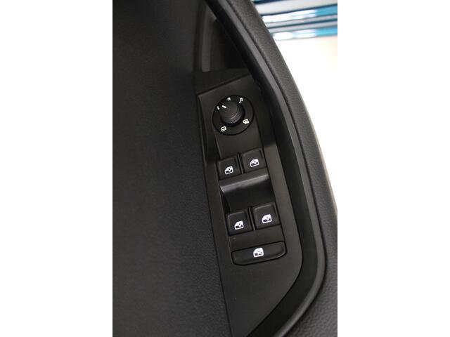 Skoda SUPERB Combi 1.5 TSI ACT Business Edition Navigatie | Stoelverwarming | Trekhaak | el. stoelverstelling