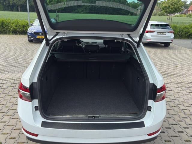 Skoda SUPERB 1.4 TSI iV STYLE TREKHAAK/360-CAM/ELEK-KLEP/ACC/MEM/LED/STOEL+STUURVERW