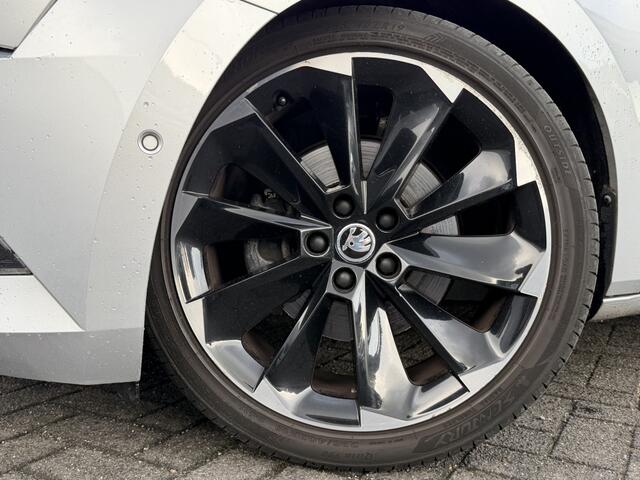 Skoda SUPERB Combi 1.5 TSI Sportl. Bns deluxe full options /Alcatara/ NAP!!