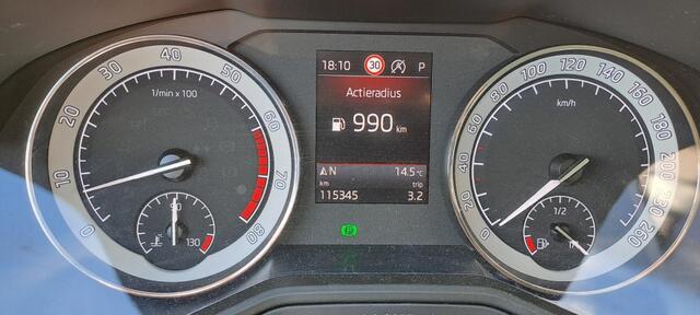 Skoda SUPERB 1.5 TSI Business Edition El. stoelverstelling + Geheugen Nederlande auto