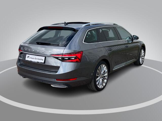 Skoda SUPERB Combi 1.4TSI iV 160kW/218PK Laurin & Klement DSG · Panoramadak · Leder · Trekhaak · 360gr Camera · Canton Audio ·