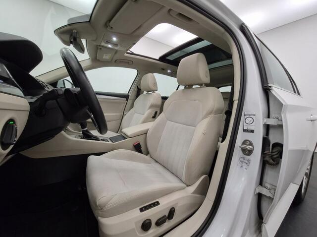 Skoda SUPERB Combi Style iV PHEV | Pano | Matrix LED | CANTON Sound | Memory