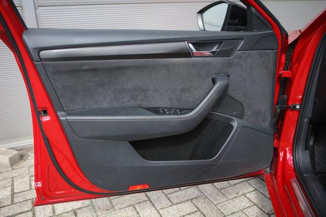 Skoda SUPERB Combi 1.4 TSI iV Sp. Bns
