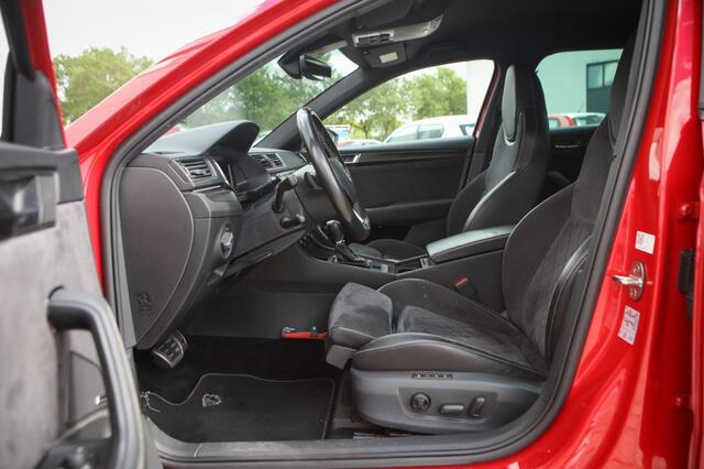 Skoda SUPERB Combi 1.4 TSI iV Sp. Bns