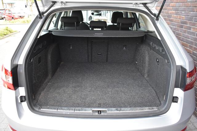 Skoda SUPERB Combi 1.4 TSI iV Business Edition Plus