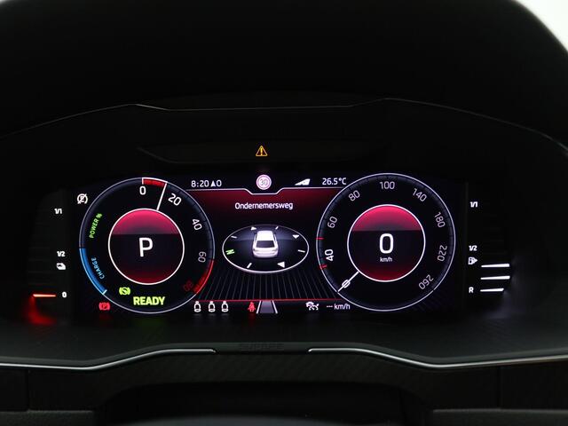 Skoda SUPERB Combi 1.4 TSI iV Sportline Business 218PK DSG SOH 90,13%, Panoramadak, 360gr. Camera, Memorystoel, 19" LM Velgen, Keyless, Adaptieve Cruise Control, Side Assist
