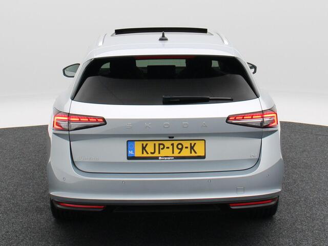 Skoda SUPERB Combi 1.5 TSi 204 Pk Automaat PHEV Edition | Stoelverwarming | Adaptive Cruise | Panorama dak | Camera | CarPlay | 18 Inch | 11.775 Km !!